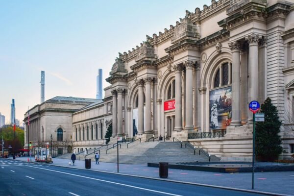 Tour Museu Metropolitano de Arte
