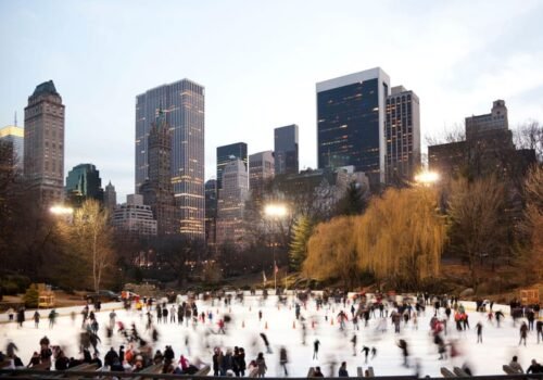Nova York: Patinação no Gelo no Wollman Rink com Aluguel de Patins