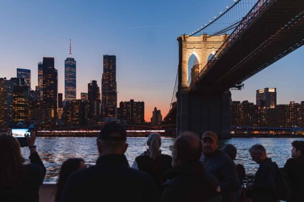 Cruzeiro ao Entardecer em Nova York