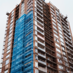 Moradores do Bronx enfrentam consequências de explosão em prédio